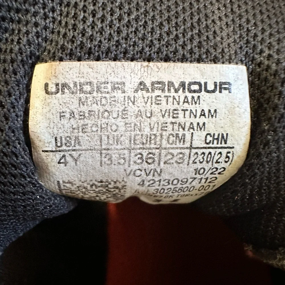 Under Armour. Black and White Sports Cleats
